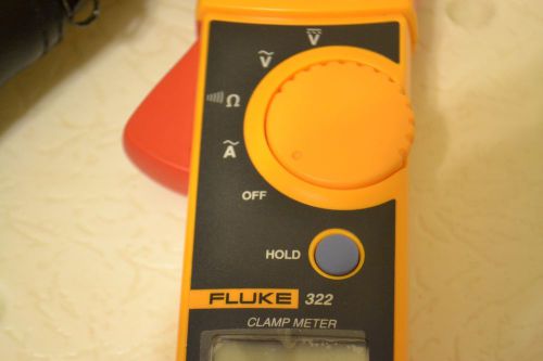 FLUKE CLAMP METER 322 IN MINT CONDITION.