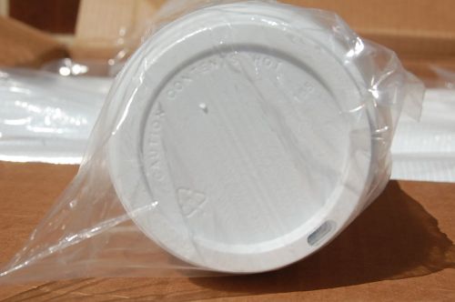 1-Case of 1000 / International Paper #LHXDS-16 Plastic Dome Sipper Lids #M3923
