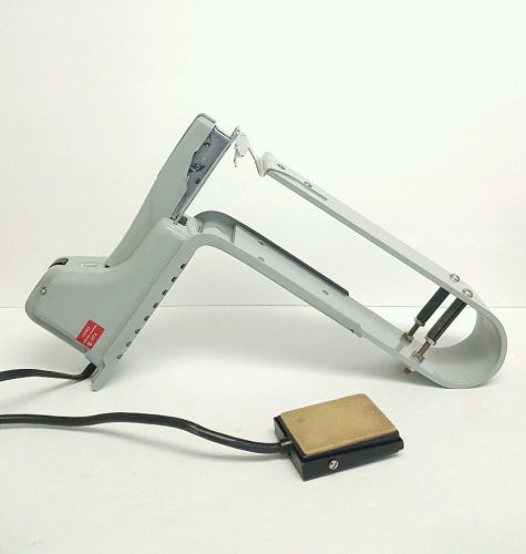SWINGLINE MODEL 15 E-4 ELECTRIC SADDLE STAPLER WITH FOOT SWITCH BOOKLET BINDING