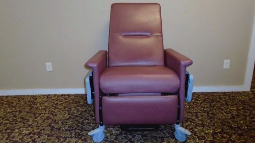 Champion 56 Series Bariatric Recliner Transporter Medical Dialysis Chair