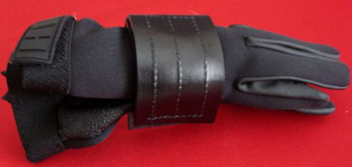 SWAT Police Security Sav-A-Jake Leather Glove Holder Horizontal Carry