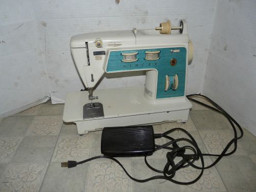 Singer Model 775 Sewing Machine Touch &amp; Sew Special Zig Zag w/ Foot Pedal