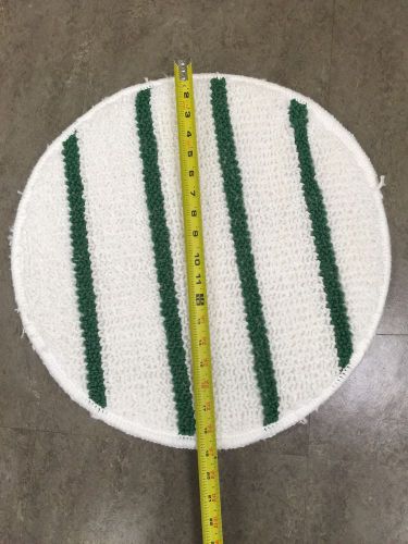 Rubbermaid 19 &#034; White/ Green Carpet Bonnet With Strips