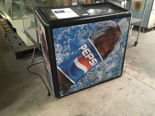 Pepsi true tcm-84 sliding glass door merchandiser display refrigerator for sale