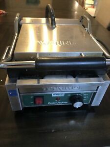 Waring WPG150 Compact Italian Style Panini Grill 120 Volt Ribbed top/bottom wow!