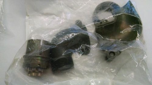 Amphenol connector with 90 back shell 7 pin 16S-1P