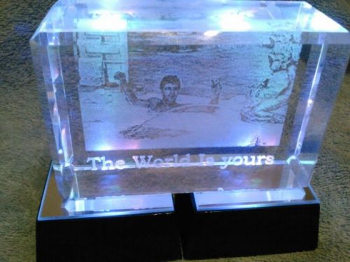 New 4&#034;1/2x3&#034; Scarface with Al Pacino 3D Crystal with 1&#034;stand 8 LED Light Display