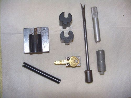 8 piece set of locksmith tools