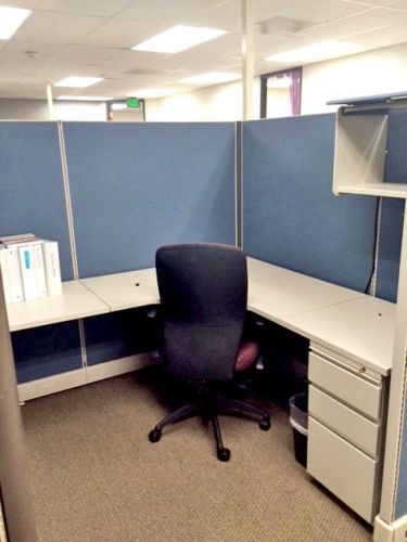 6&#039; x 6&#039; herman miller &#034;ao2&#034; cubicles (color re fabrication options available!) for sale