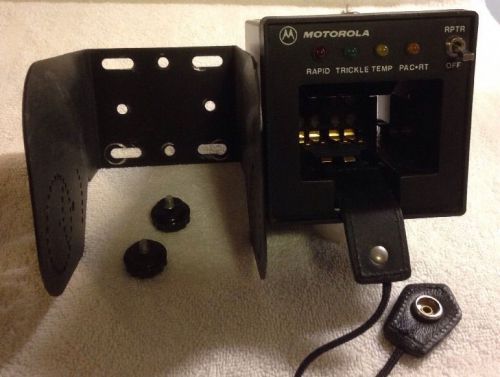 Motorola ntn9176b ?vehicle charger complete xts + more two way radio portable for sale