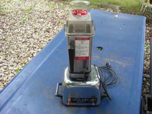 Vitamix SUPER 3600 Stainless Steel Commercial Blender Table top WORKS PERFECT