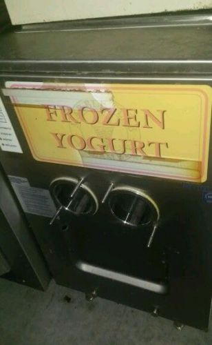 2003 Carpigiani Coldelite UC 1131/G Frozen Yogurt Soft Serve Ice Cream Machine