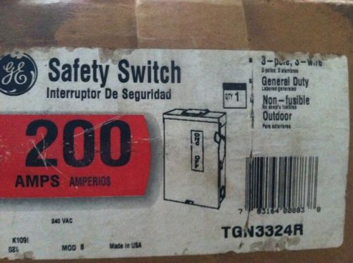 General Electric TGN3324R Safety Switch 200 AMP 3 Pole 3 Wire New