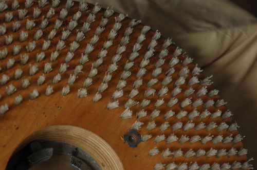 Maintenance Wood Grip/Nylon Backer  -  Nylon/Wool Scouring Pads- 16 inch