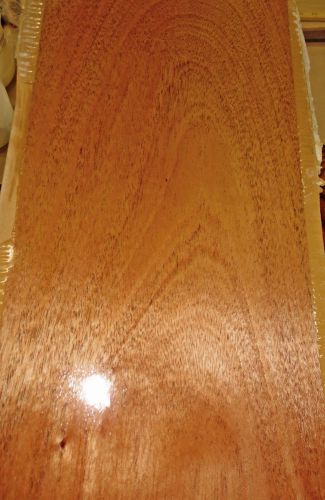 African Mahogany wood veneer 8&#034; x 17&#034; with no backing (raw veneer) &#034;A&#034; grade