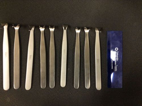 LOT OF 9 BLOUNT KNEE RETRACORS-ZIMMER/AESCULAP