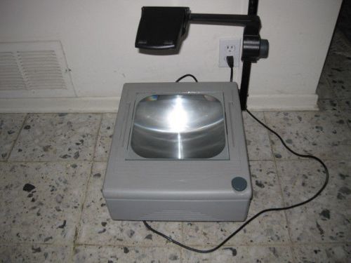 3M OVERHEAD PROJECTOR MODEL 1700 WITH  WORKING LAMP - TESTED