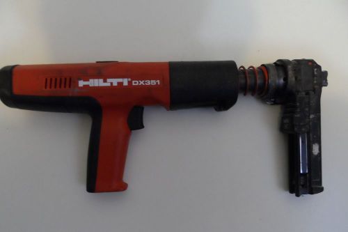 HILTI DX 351 AUTUATED GUN WITH MX 32 MAGAZINE