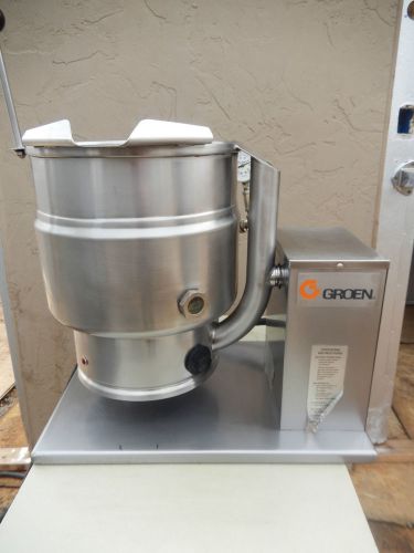 Electric steam tilt kettle~jacketed~tdb 7-20~ 27&#034;wx28&#034;dx48&#034;t ~great condition! for sale