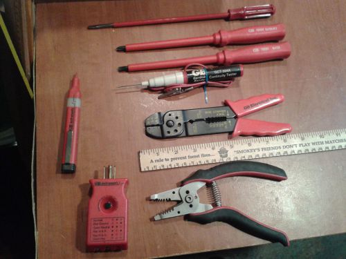 Electrician&#039;s Tools - all  GB,  - screwdrivers, testers , strippers