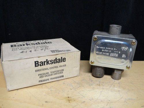 Barksdale * directional control valve * pn: 9048-3 * new in the box for sale