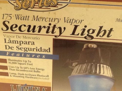 New In Box Mercury Vapor Security Light 175 Watt Dusk To Dawn Photocell