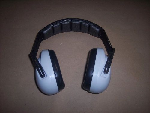 Ear muffs / msa 10061229 exc noise protection earmuffs - new!! for sale