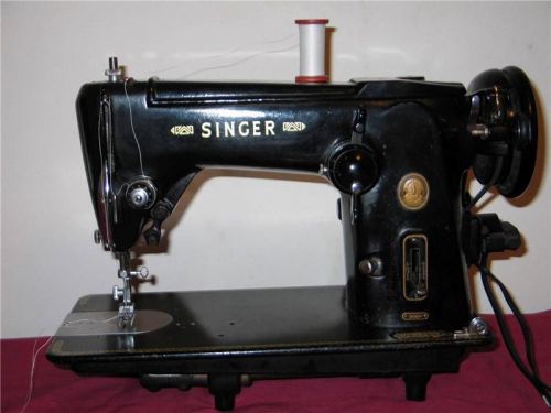 HEAVY DUTY SINGER  INDUSTRIAL STRENGTH SEWING MACHINE, upholstery