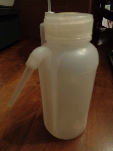 Nalgene Vented 250 mL Wash Bottle