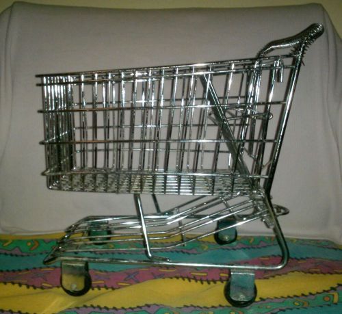 Miniature Metal Grocery/Shopping Cart