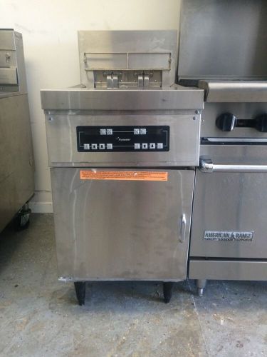 Used frymaster 70lb. 3 phase electric computer fryer eh11721sc $6,500 for sale