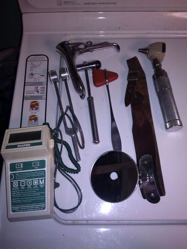 Vintage welch allyn rechargeable handle otoscope exam instrument lot