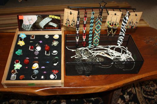New lot of ring display case + 72 pieces of jewelry rings bracelets hair clips for sale