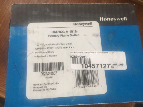 New Honeywell RM7823 A 1016 Primary Flame Switch w/Dust Cover New in Box