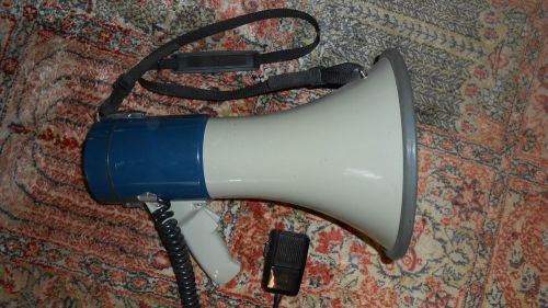 power horn 32-2038a. Loudspeaker.crowd control.announcer.speaker.