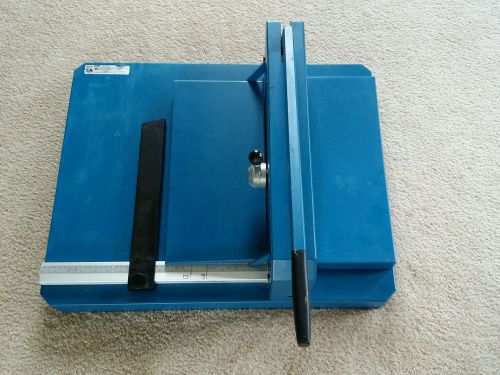 Dahle 842 stack paper cutter 17&#034;  located in houston for sale