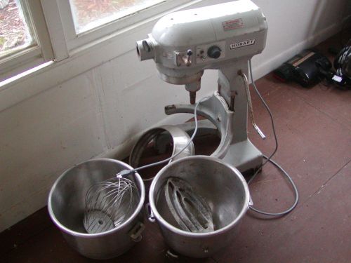 Hobart A 200 T Dough Mixer 20QT with Bowls, Attachments, Single Phase