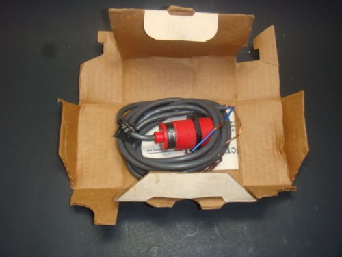 NEW SQUARE D 30MM CYLINDRICAL PROXIMITY SWITCH, OBSOLETE, 9006 PKH121 NEW IN BOX