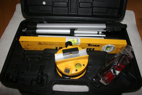 Titan 15000 Laser Level Kit w/Manual and Carrying/Storage Case Tripod, EXCELLENT
