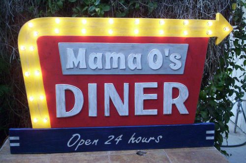 Mom&#039;s Diner Sign Arrow Lights up!!! HUMONGOUS 44&#034; !! Customized to your name!