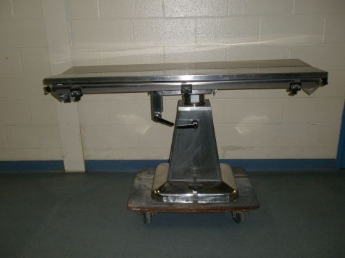 SHOR-LINE V TOP VETERINARY SURGICAL TABLE-MANUAL HYDRAULIC BASE