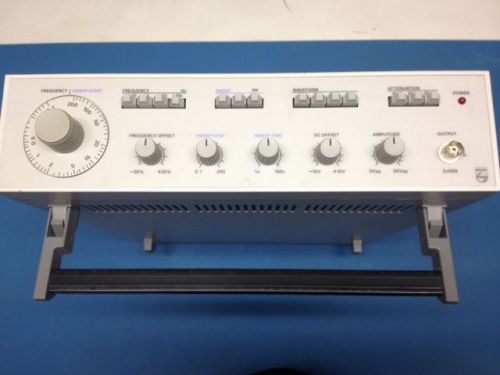 PHILIPS PM 5135 FUNCTION GENERATOR, CLEAN / TESTED / FULLY FUNCTIONAL