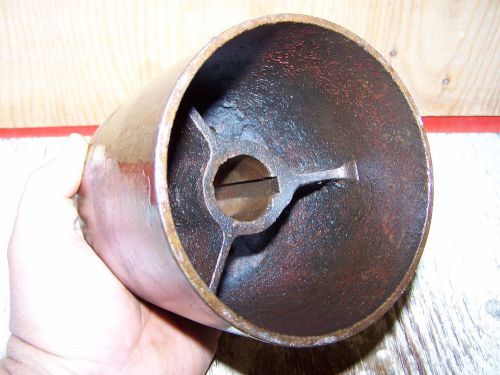 Old ihc la lb cast iron belt pulley hit miss gas engine motor steam magneto nice for sale