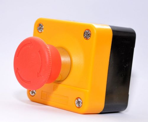 One Telemecanique Emergency Stop Pushbutton Control Station 10A-600VAC (AMBER)