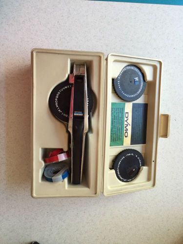 Dymo Deluxe Tapewriter Kit Vintage Embosser Label maker case bundle 1550 chrome