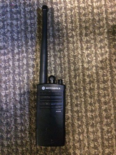 Motorola RDV5100 two way Walkie Talkie Radio. Great Condition! Great Range!