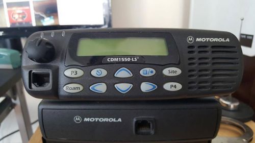 Motorola CDM1550 LS+ UHF Remote Head Kit Mobile 450-527 Mic Power Cables