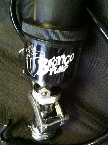 BRONCO BEER KEG PUMP Fraternity Party Restaurant Home DRAFT BEER DISPENSER Tap