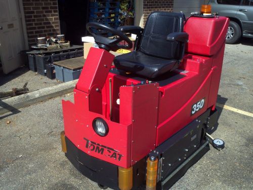 Tomcat, tom cat 350 disc rider scrubber under 500 hours for sale
