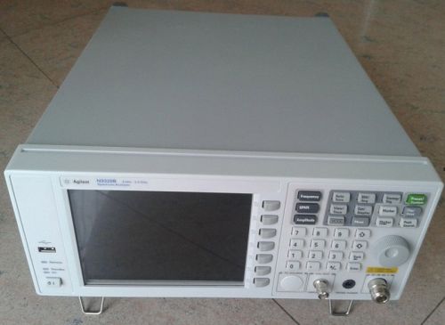 Agilent Keysight N9320B RF Spectrum Analyzer 9 kHz to 3 GHz